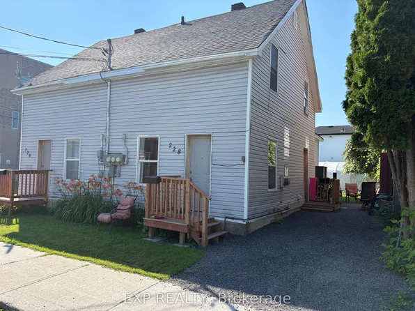 228 1st St W, Cornwall, ON K6J 1C5