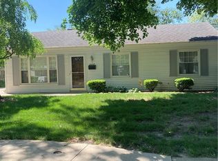 640 Greenfield Dr, Maumee, OH 43537