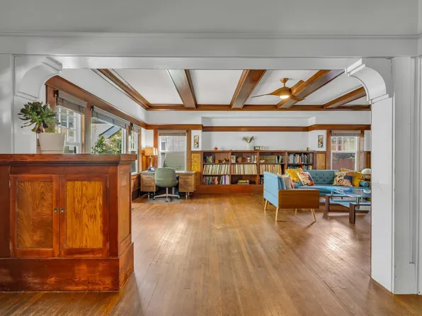 1751 N Hunter St, Stockton, CA 95204