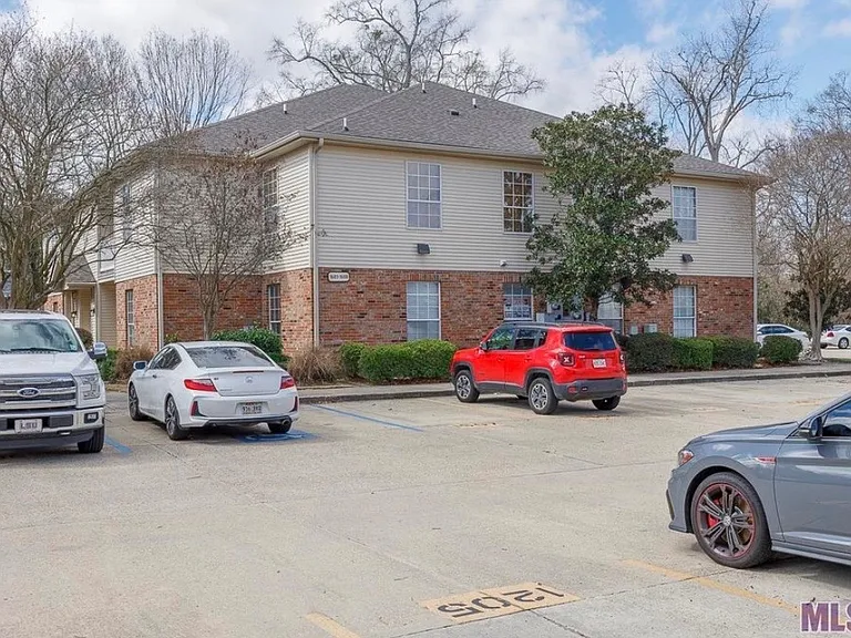 900 Dean Lee Dr #1602 — Photo 2
