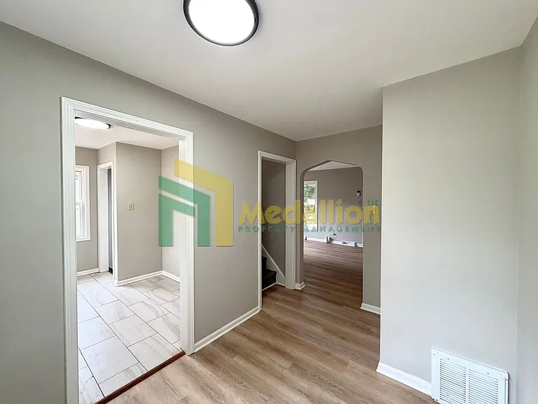 12917 S Emerald Ave — Photo 10