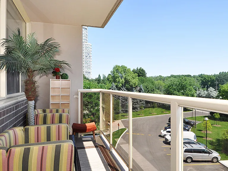 1294 Islington Ave #401 — Photo 8