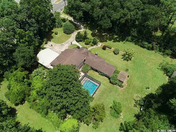 4th image of 3761 NW 39th Ave
