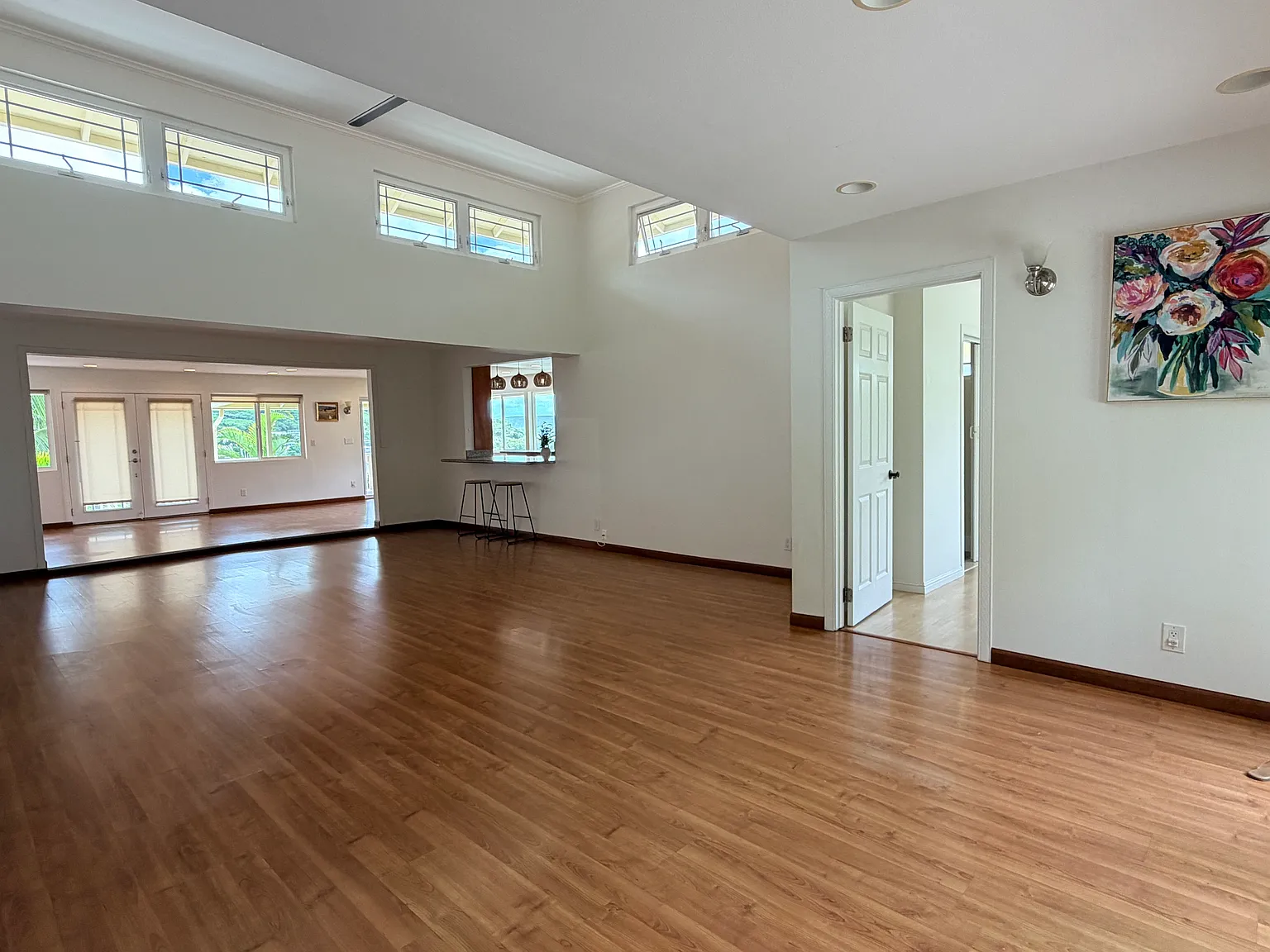 4 bed, 2826 sqft, $6,800 — Photo 2