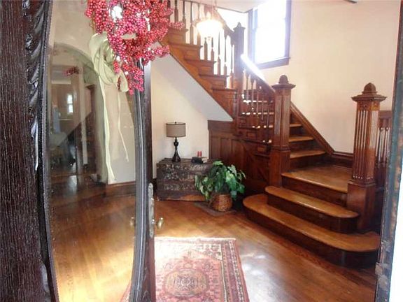 2nd image of 210 Orchard Ln