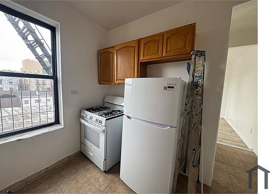 1st image of 2486 Elm Pl #3D