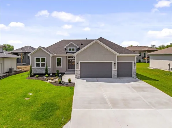 25011 W 89th St, Lenexa, KS 66227