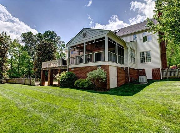 5th image of 401 Bonruth Pl