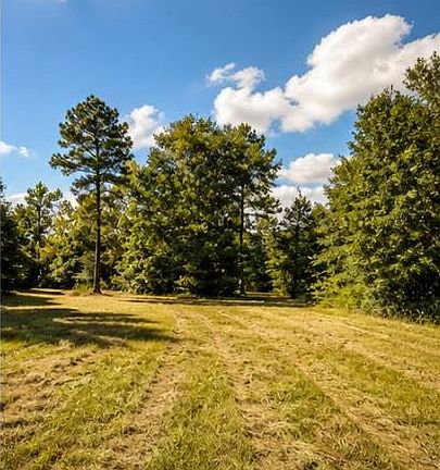 4th image of 200 Spring Ridge Rd