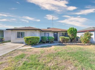 220 W Wilson St, Madera, CA 93638