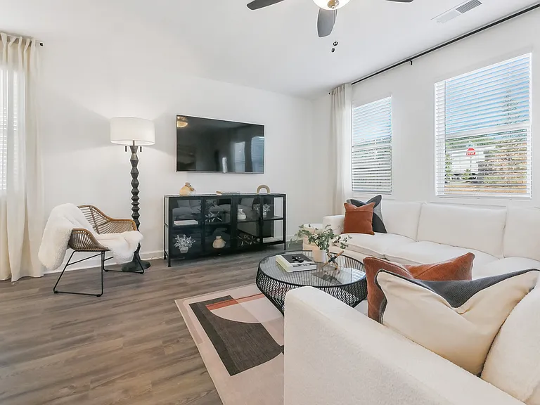 Bridlewood Townhomes — Photo 8