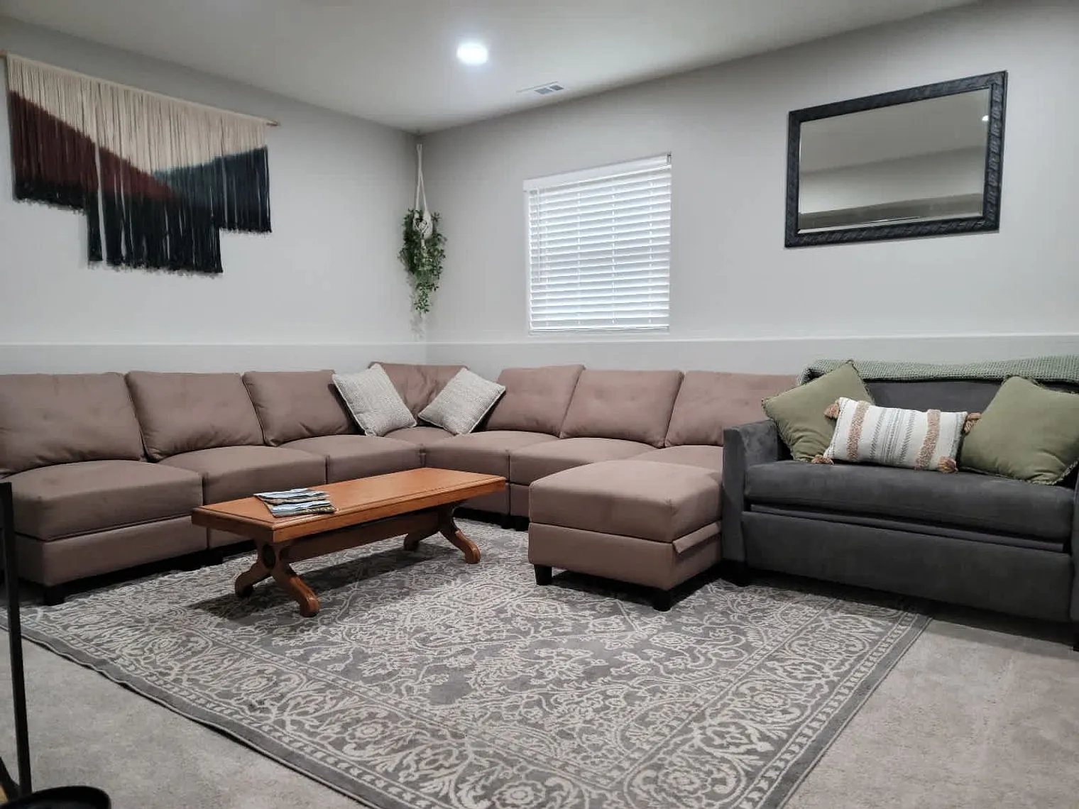 3 bed, 2.0 bath, 1442 sqft, $4,816 — Photo 3