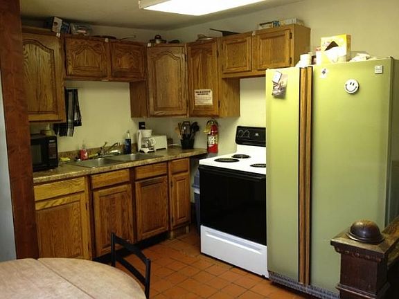 4th image of 510 S Woodlawn Ave