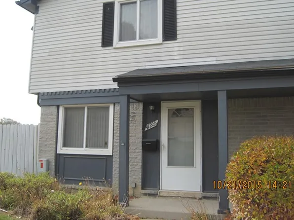 41205 S Woodbury Green Dr #Na, Belleville, MI 48111