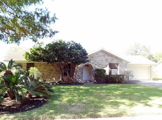 2110 Rose Rd, Pearland, TX 77581