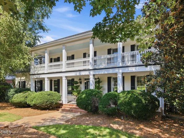 8125 Rosiere Dr, Apex, NC 27539