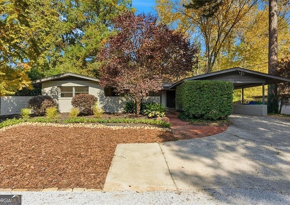 1st image of 1470 Lavista Rd NE