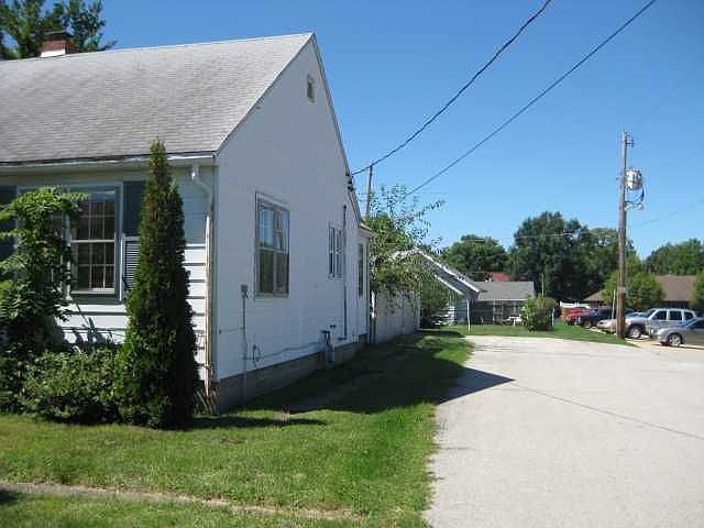 2nd image of 722 N 31st St