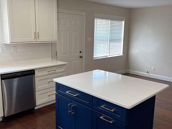 5th image of 325 Bassett Ave