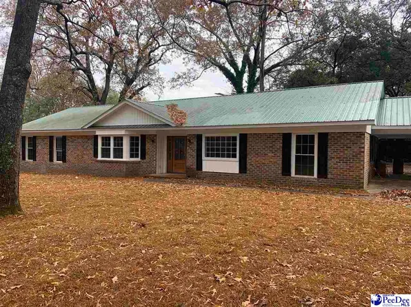 411 Shamrock Ln, Hartsville, SC 29550