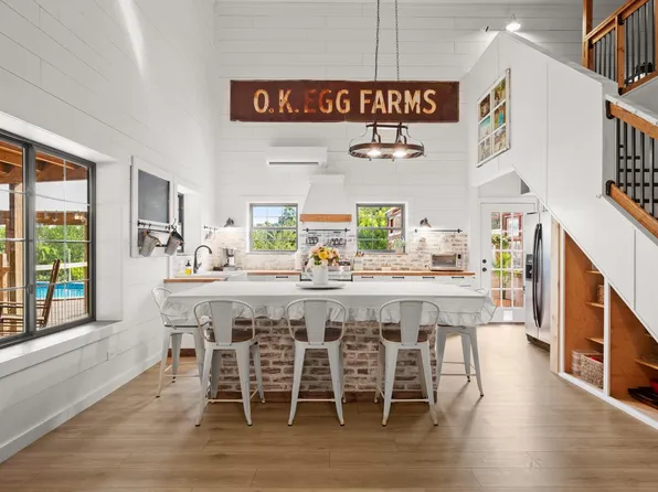 320 Pecan Br #3, Florence, TX 76527