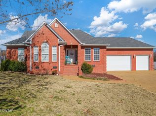 10 Austin Cv, Jackson, TN 38305