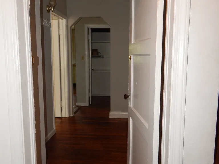 6115 Parkway Dr #1 — Photo 2