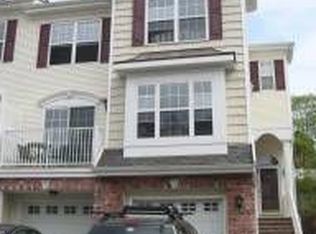 52 Boatworks Dr, Bayonne, NJ 07002