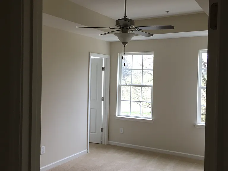 302 Oldbury Ln — Photo 17