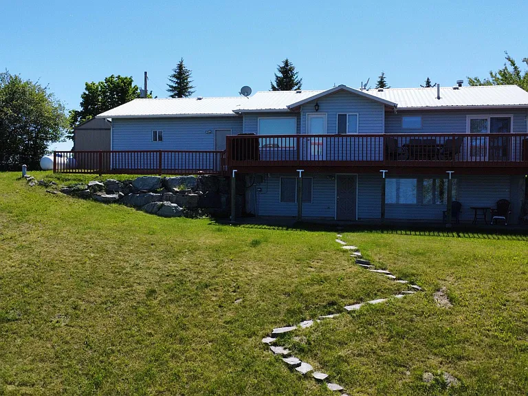 540 Shoreline Dr — Photo 19