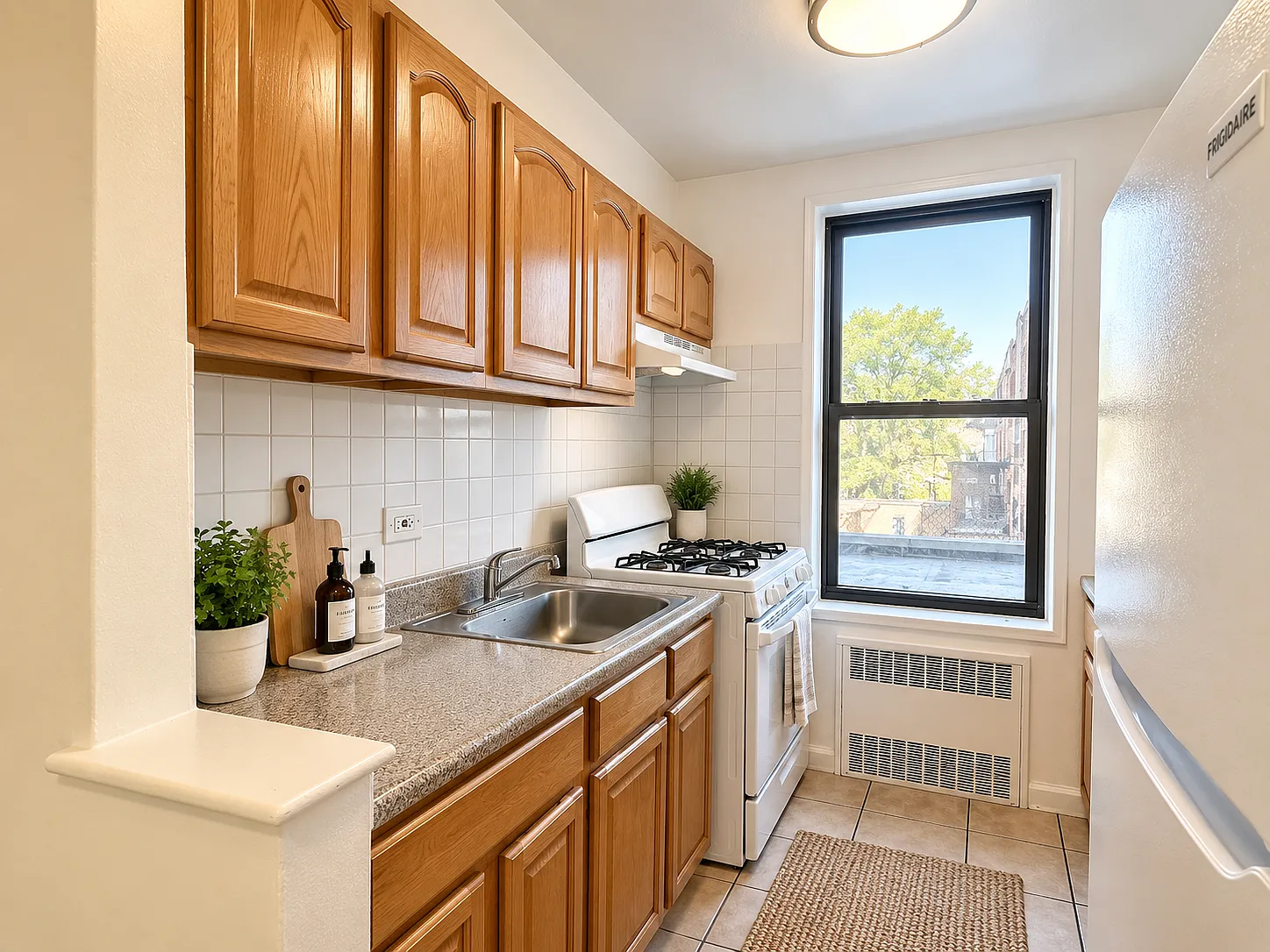 647 Albany Avenue — Photo 3