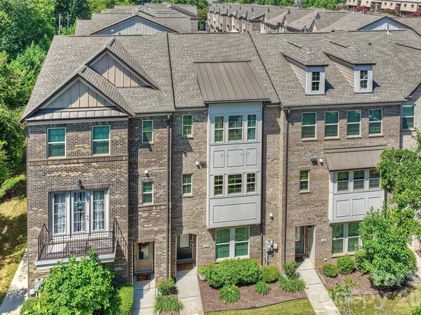 1125 Towns Hill Way, Charlotte, NC 28209