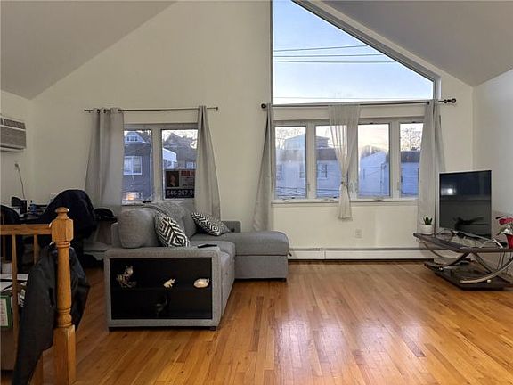 2nd image of 1117 125th St Floor 2
