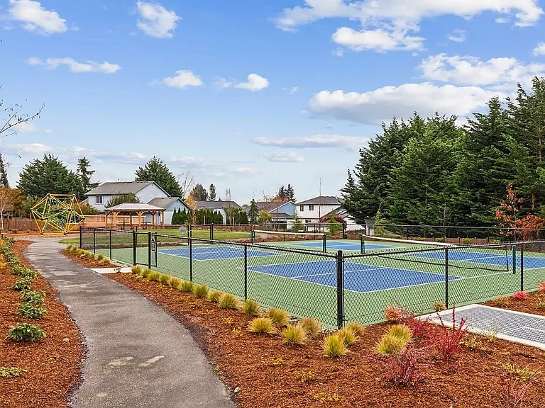 75th Dr NW — Photo 63