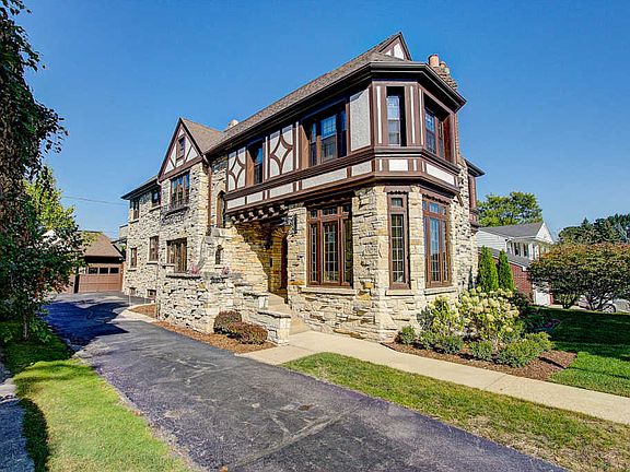 4th image of 5157 N Lake Dr