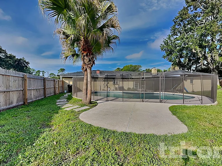 671 Custer Cir — Photo 17