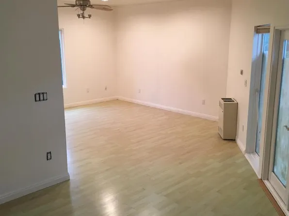 70 N San Marino Ave #B, Pasadena, CA 91107