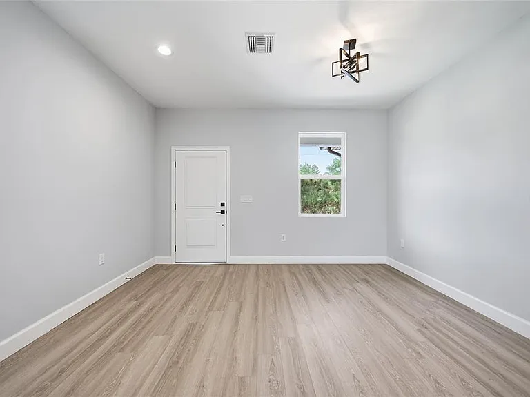 13443 Kaplan Ter — Photo 5
