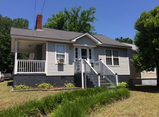 2202 S Benbow Rd, Greensboro, NC 27406