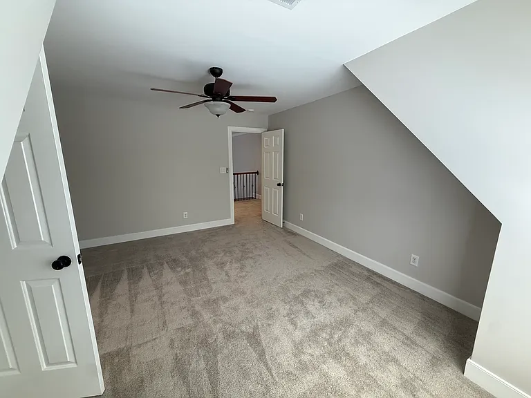 205 Tynemouth Dr — Photo 53