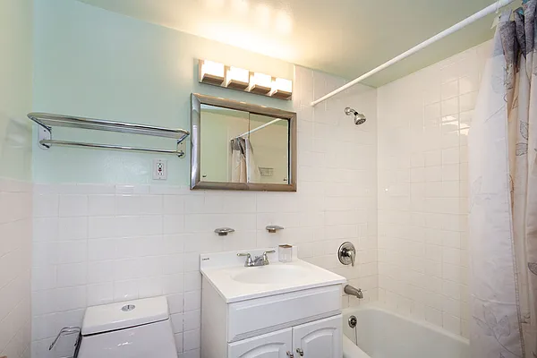 Rented by Noble Realty | media 9