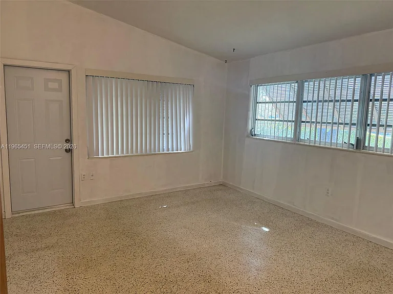 11820 SW 69th Ct — Photo 8