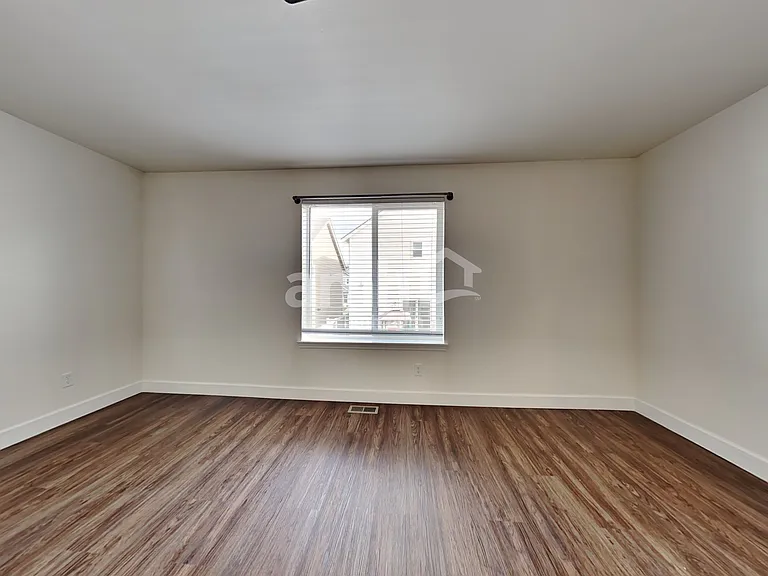 10613 138th St E — Photo 10
