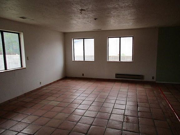 2nd image of 1725 Del Norte Blvd