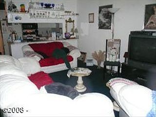 4th image of 180 SE Highway 101 APT 19