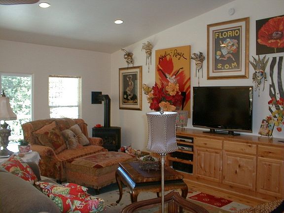 3rd image of 1424 Sandalwood Dr