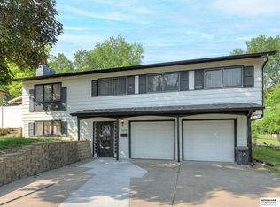 1220 Saint Andrews Rd, Bellevue, NE 68005