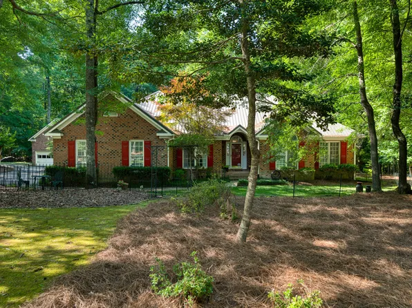 4029 Country Village Dr, Raleigh, NC 27606