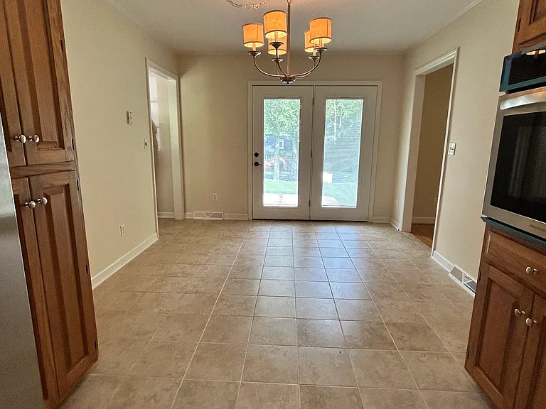 Dining area. 22.5x11