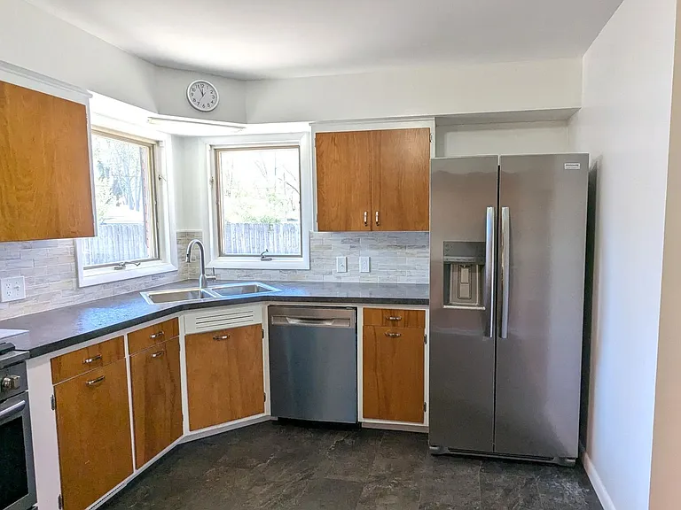 755 Oakmere Pl — Photo 5